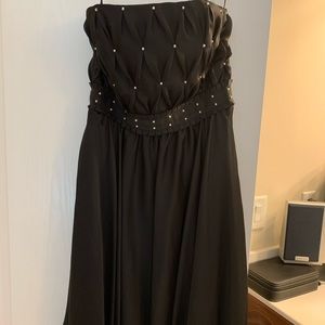 Strapless cocktail dress with pearl beading